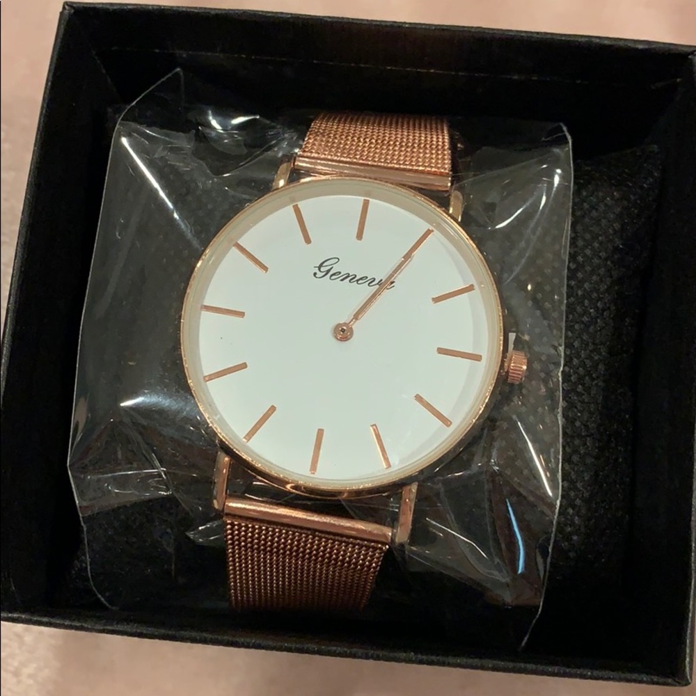 Metal rose gold watch